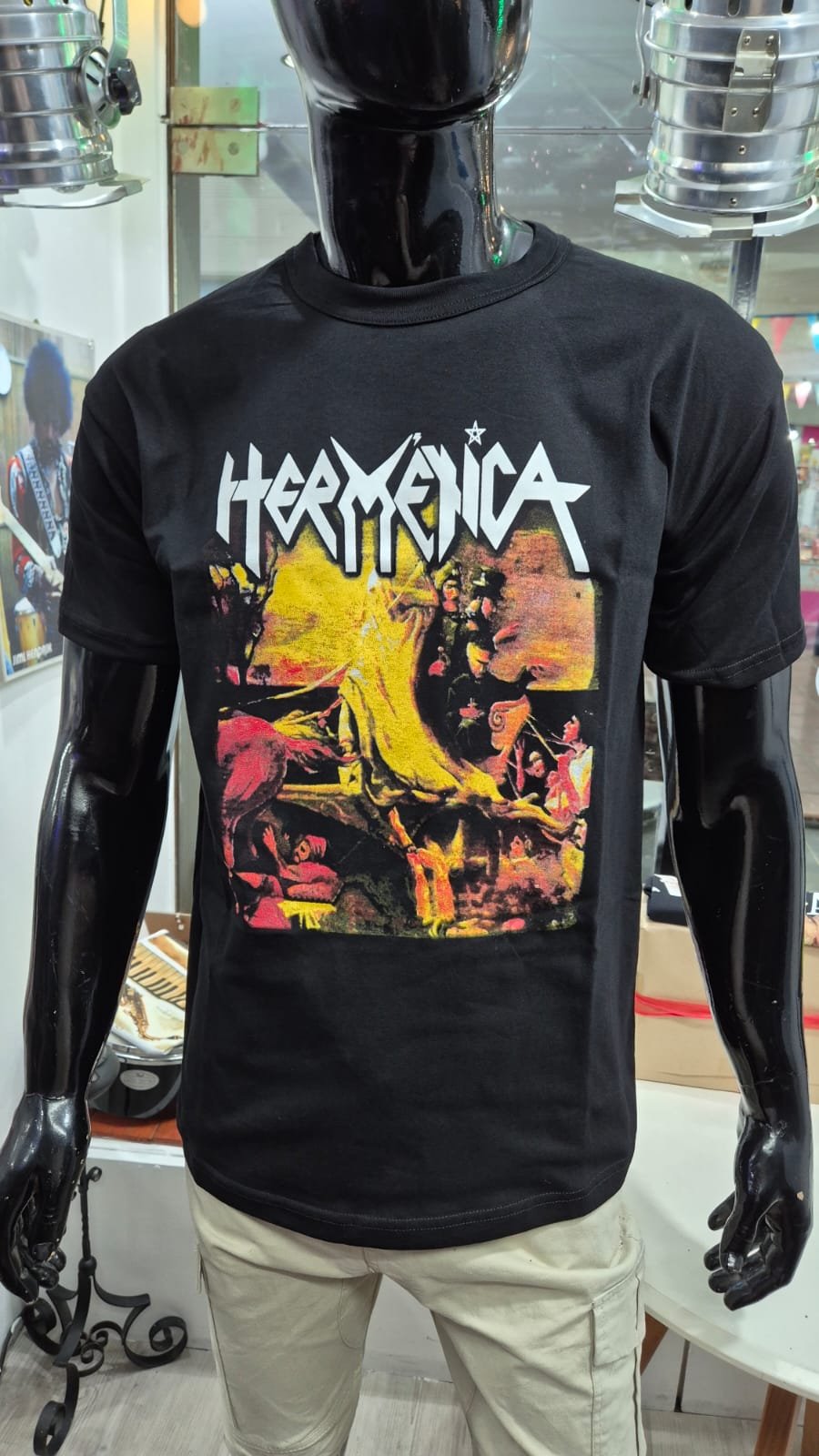REMERA-HERMETICA