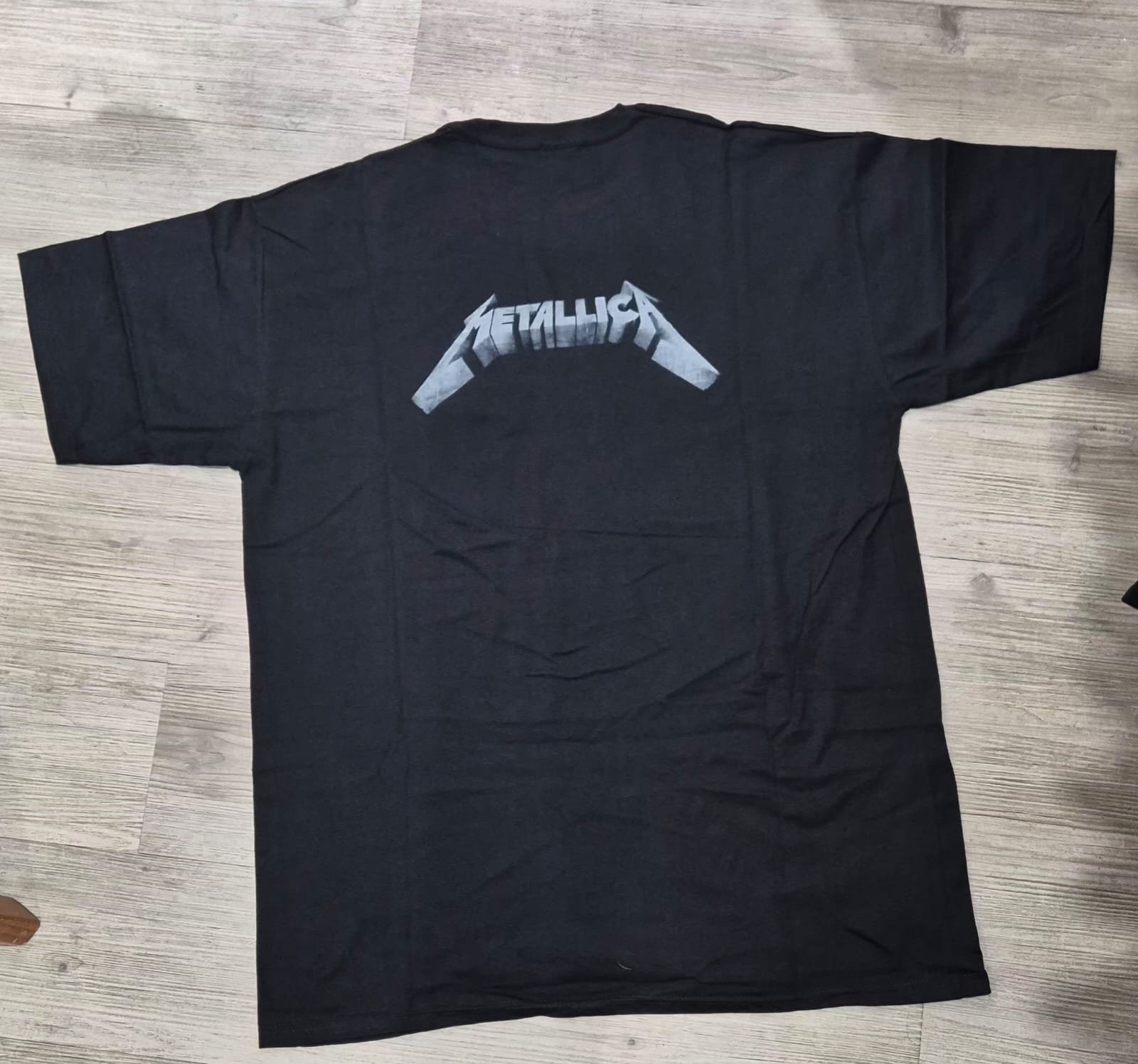 Alternative view of REMERA METALLICA- MASTER OF PUPPETS