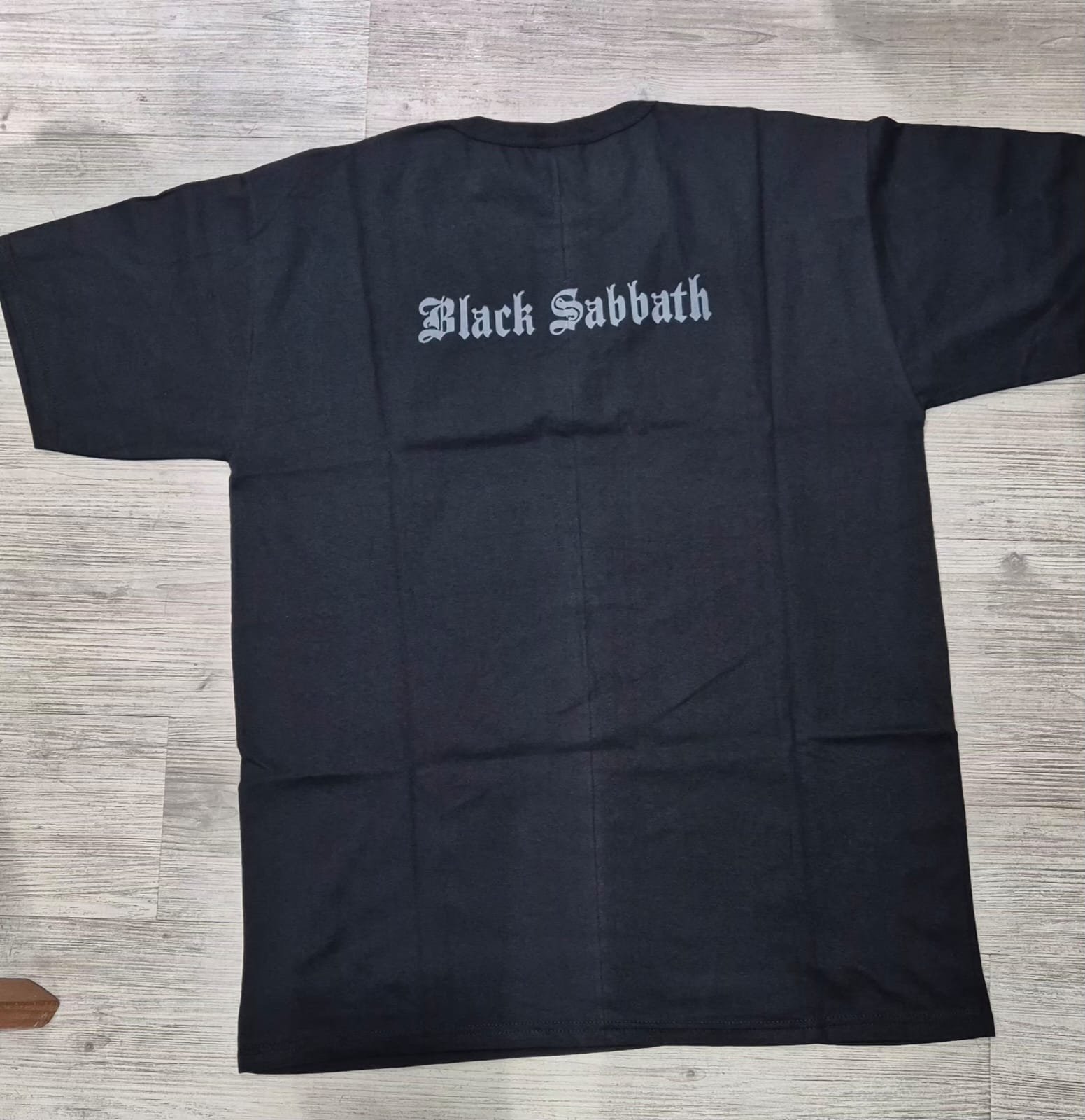 Alternative view of REMERA BLACK SABBATH