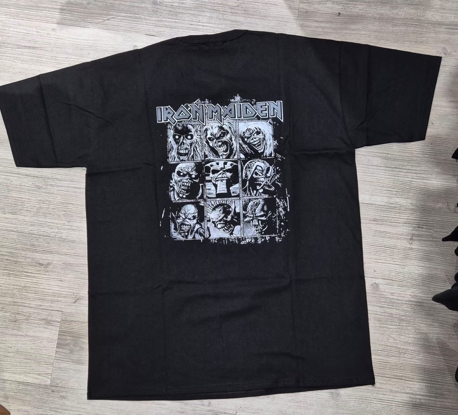 Alternative view of REMERA IRON MAIDEN- FEAR OF THE DARK