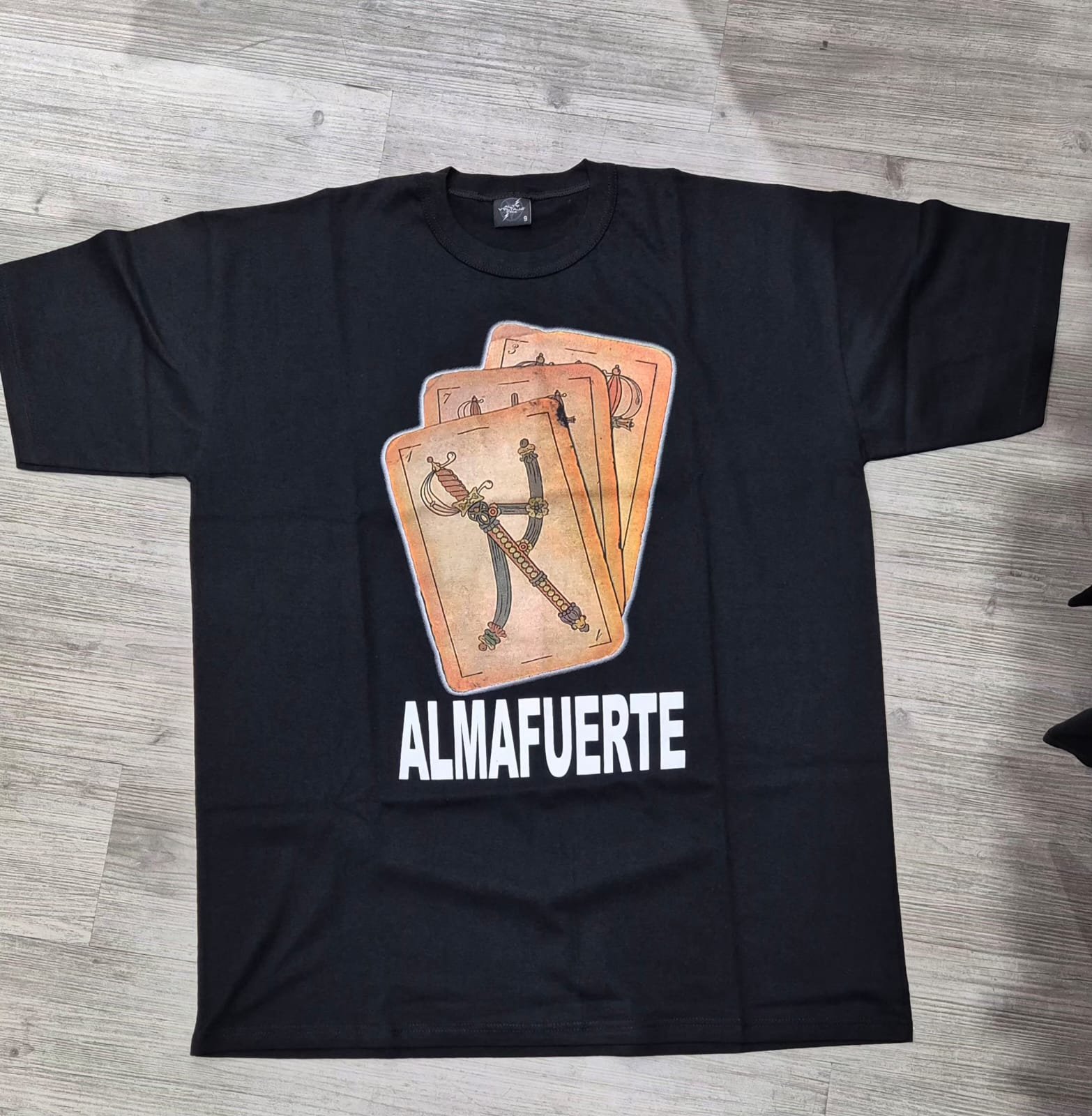 REMERA ALMAFUERTE