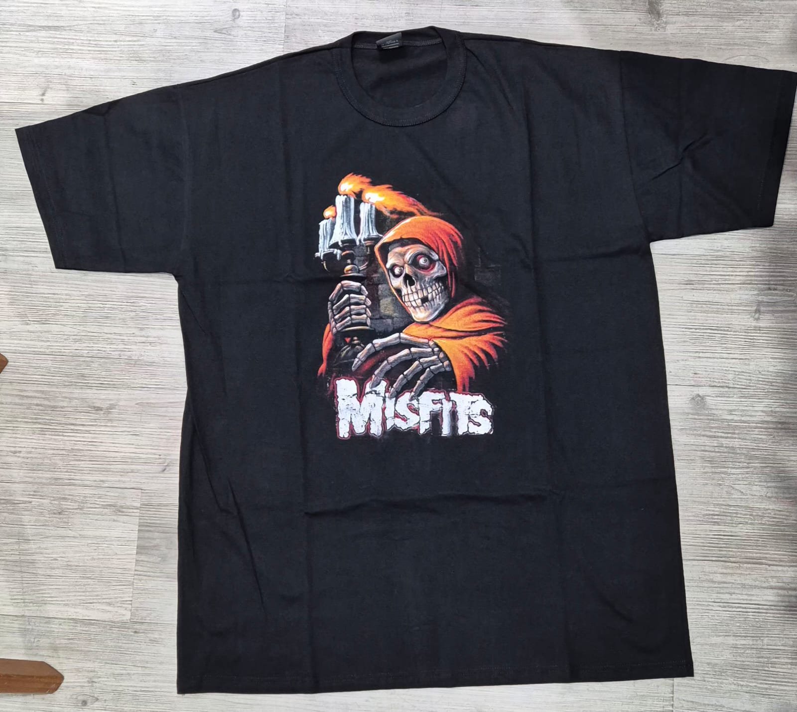 REMERA MISFITS