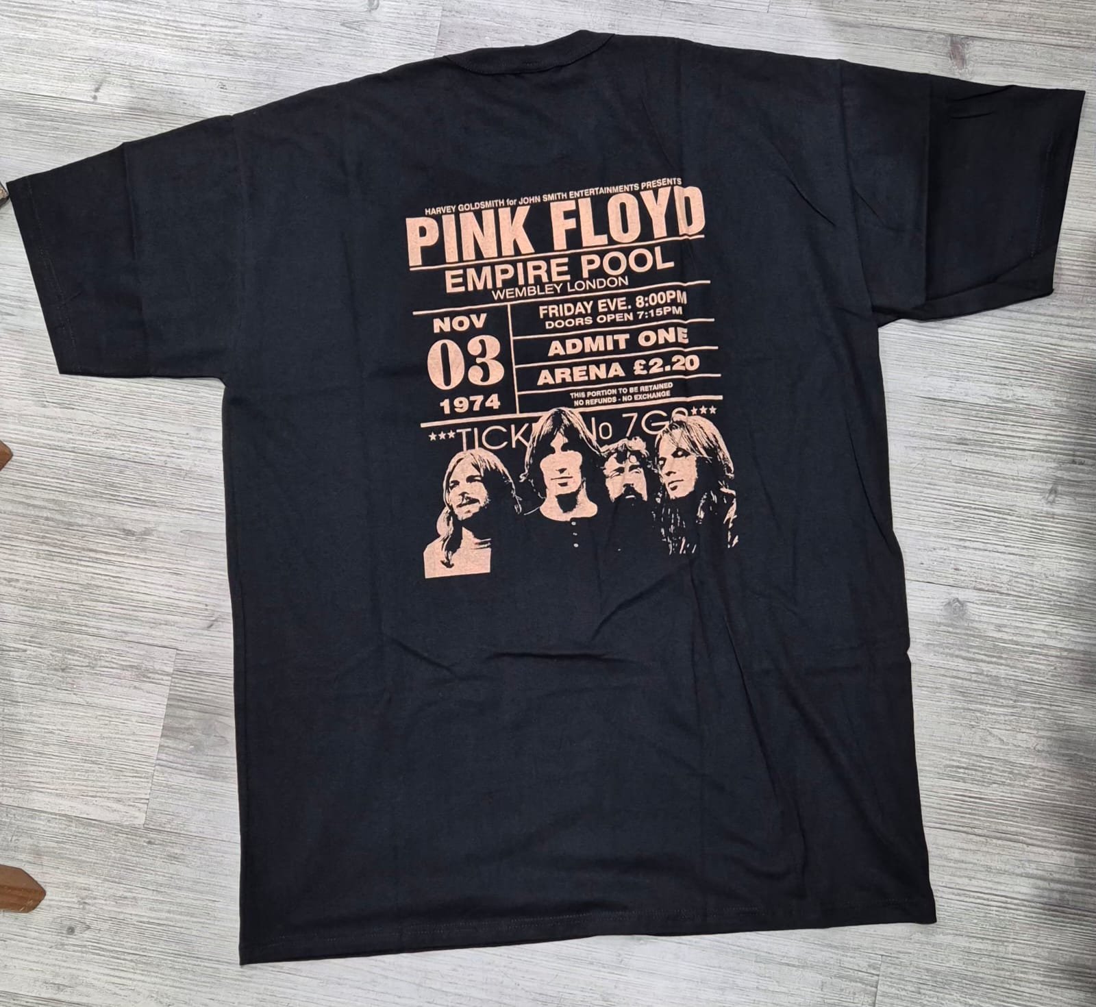 Alternative view of REMERA PINK FLOYD- EMPIRE POOL